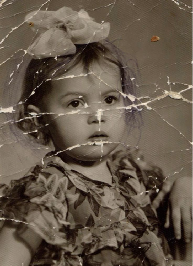 去除（破损/划痕） remove-scratches-from-photo 3a9a986efd2a5e61dc9ff9435d003c28_cmp@736x1012.webp