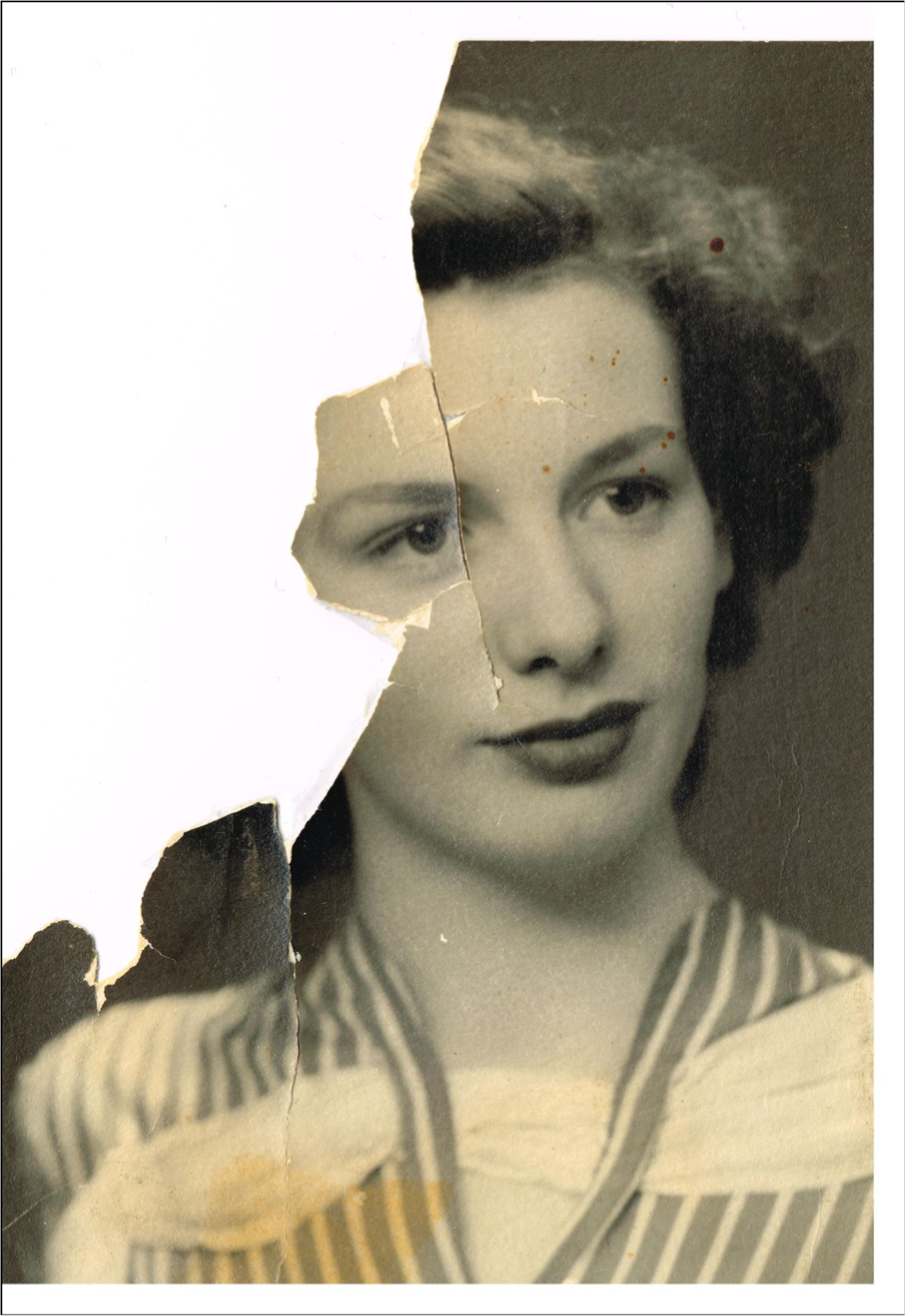 去除（破损/划痕） remove-scratches-from-photo 3c4295eed416958ee01d96ecd6d40418_cmp@1200x1744.webp